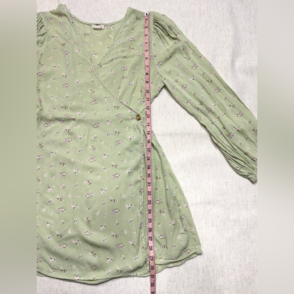Billabong Women Lotta Love Green Long Sleeve Wrap Dress Medium Flowy Summer Beac - Picture 4 of 6